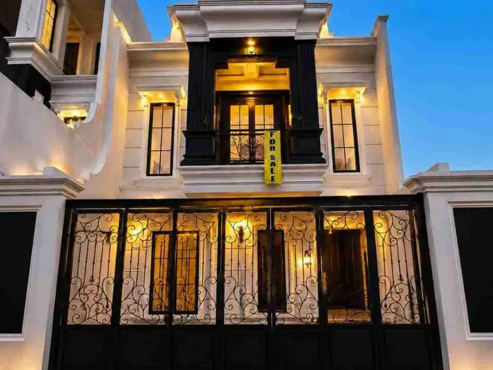 Rumah Rooftop dekat exit toll Andaradi Jagakarsa Jakarta selatan siap huni
