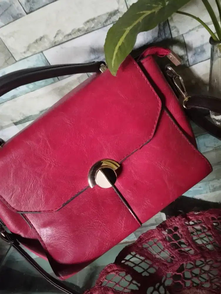 Tas fashion merah