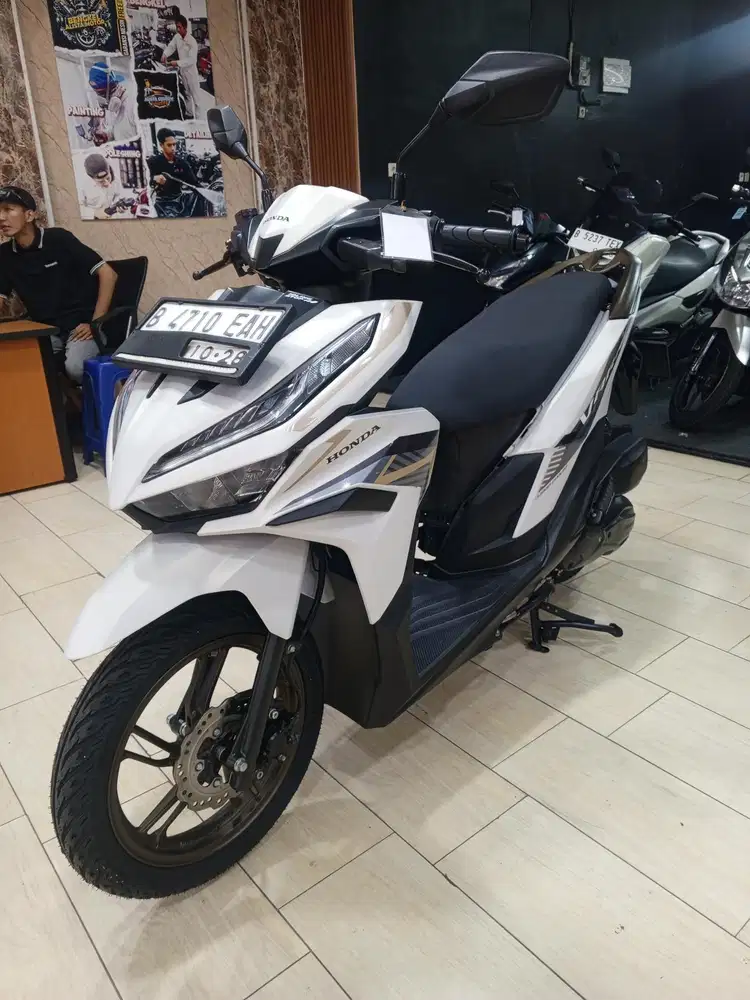 VARIO 125 CBS 2023 GREESS BERGARANSI, PAJAK ON, SS  LENGKAP,  NEGO.