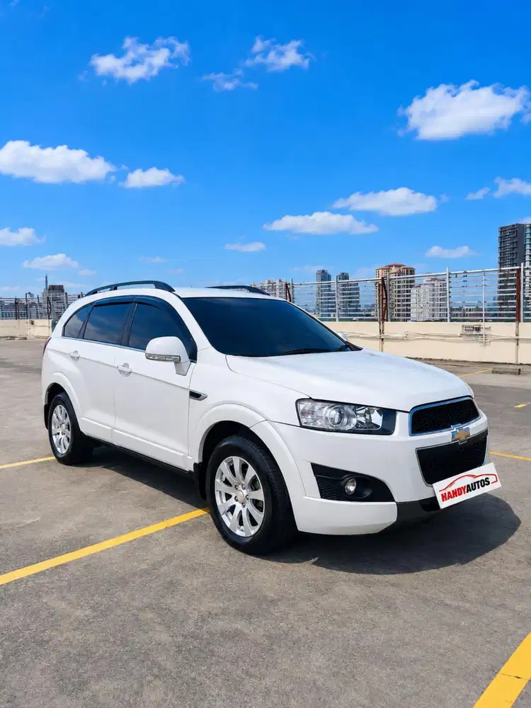 Chevrolet Captiva Bensin Facelift Tahun 2011 Automatic Putih Metalik