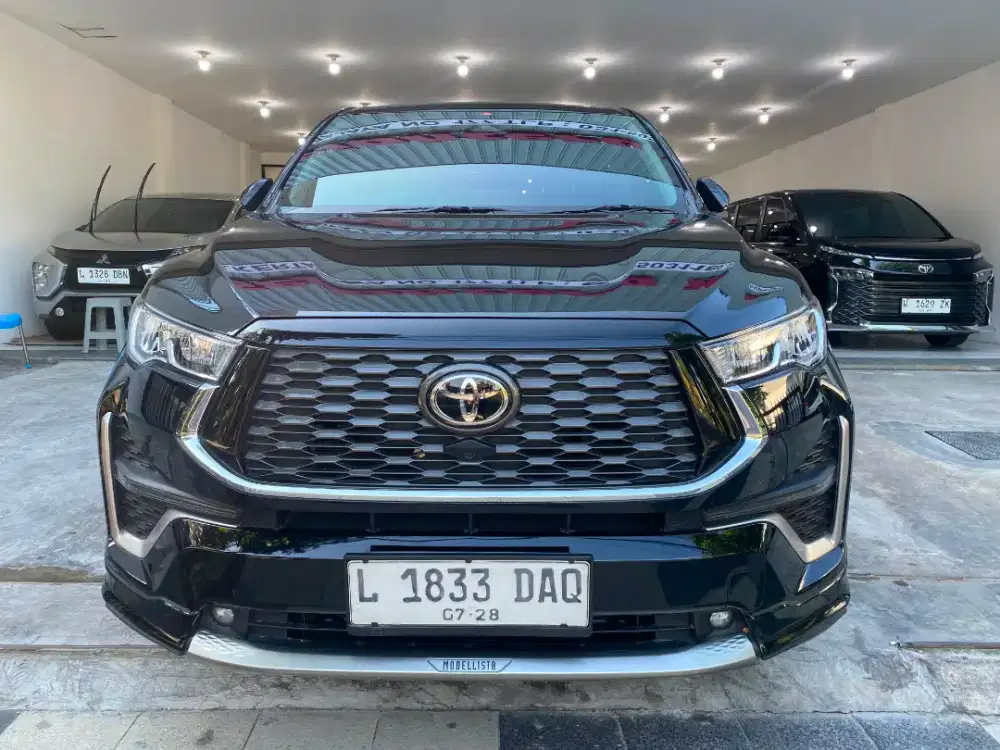 Toyota Innova Zenix Q Hybrid TSS Modelista KM 32Rb Record