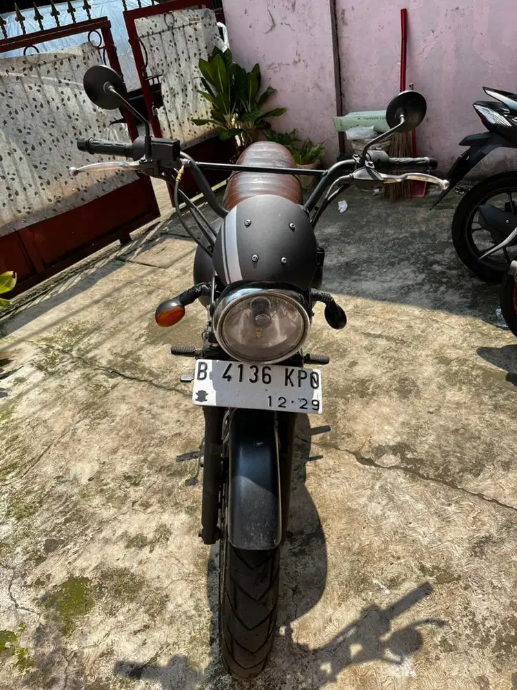 Second Kawasaki W175