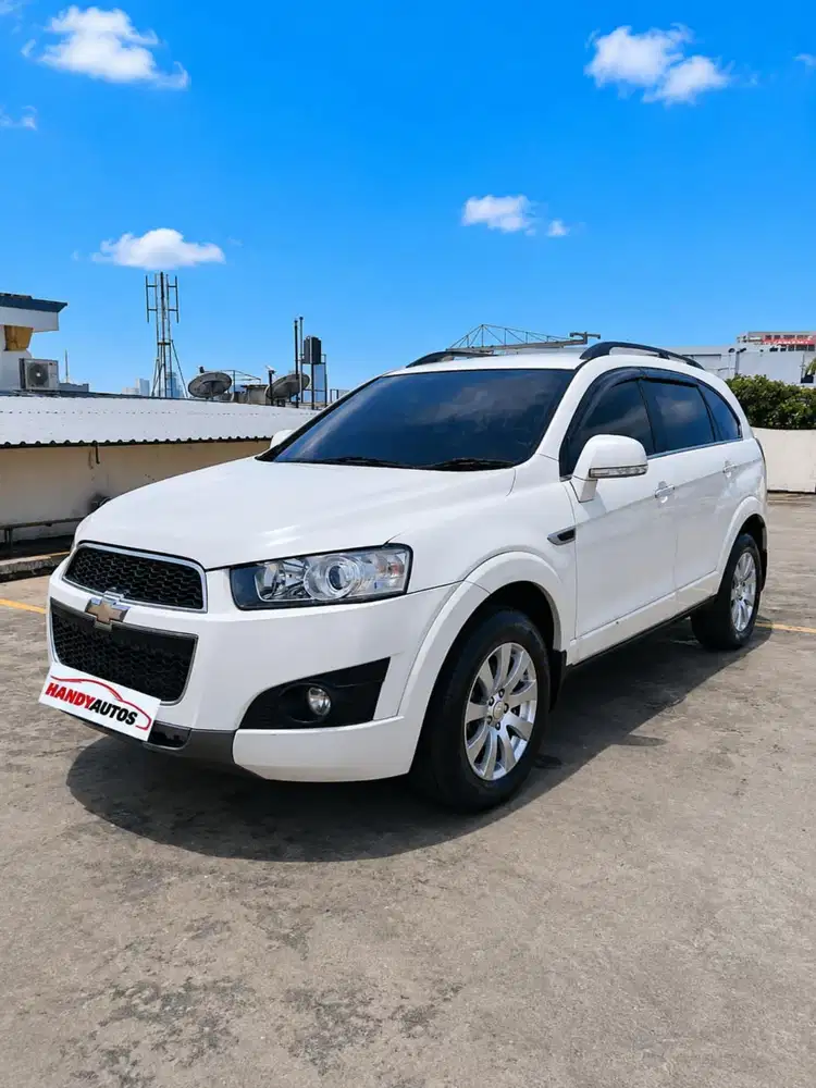 Chevrolet Captiva Bensin Facelift Tahun 2011 Automatic Putih Metalik