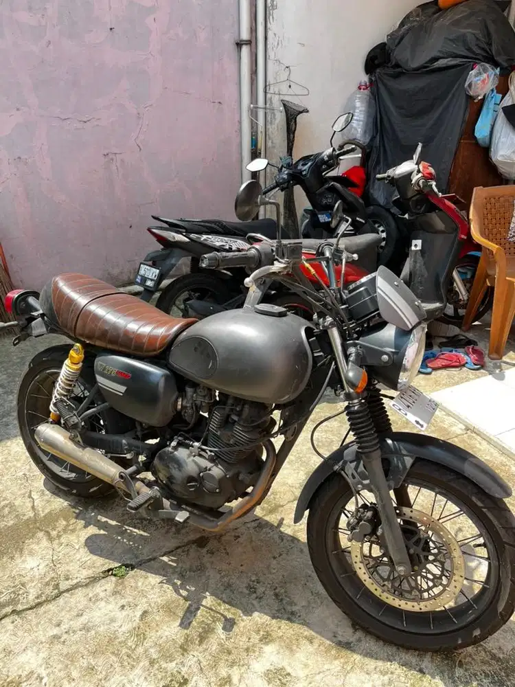 Second Kawasaki W175