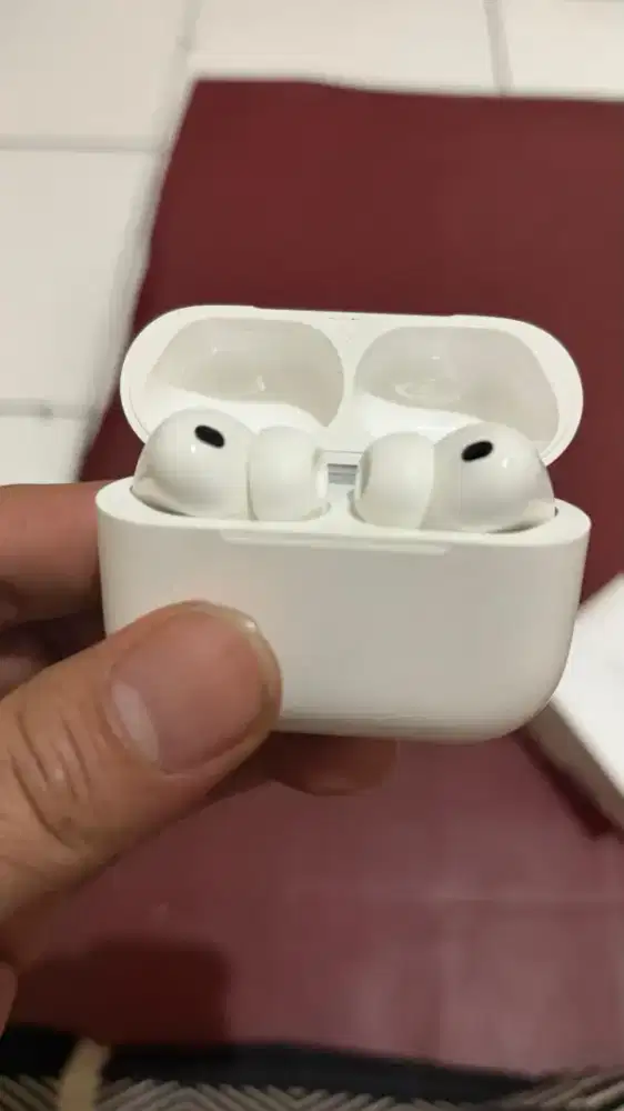 airpods pro 3 garansi april 2027