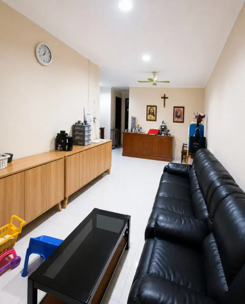 IP3133:  Rumah Dalam Komplek Kavling Polri