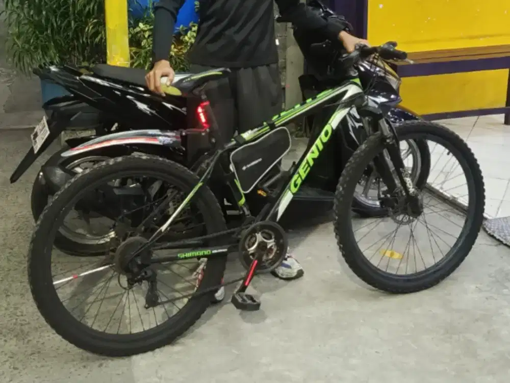 sepeda MTB Genio bekas