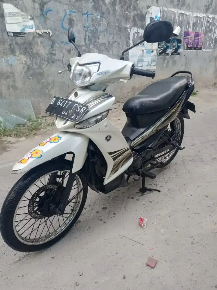 Vega ZR tahun 2011 lengkap originl