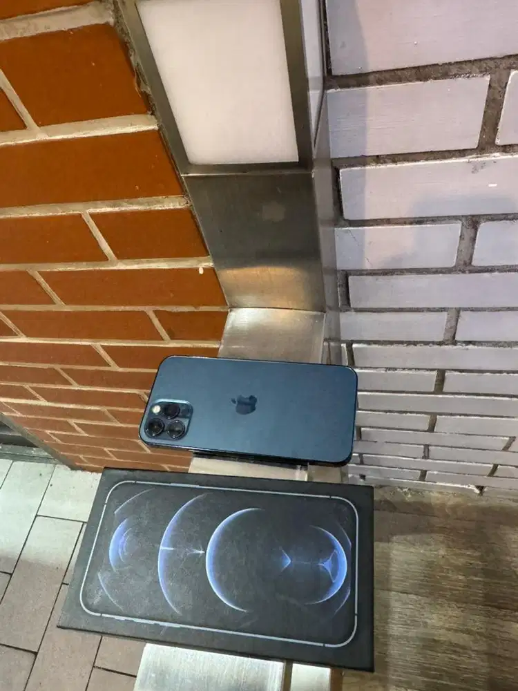 Iphone 12 pro 128gb luar biasa
