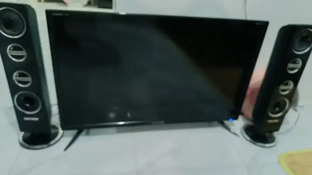 LED TV Analog Polytron 32 Inc