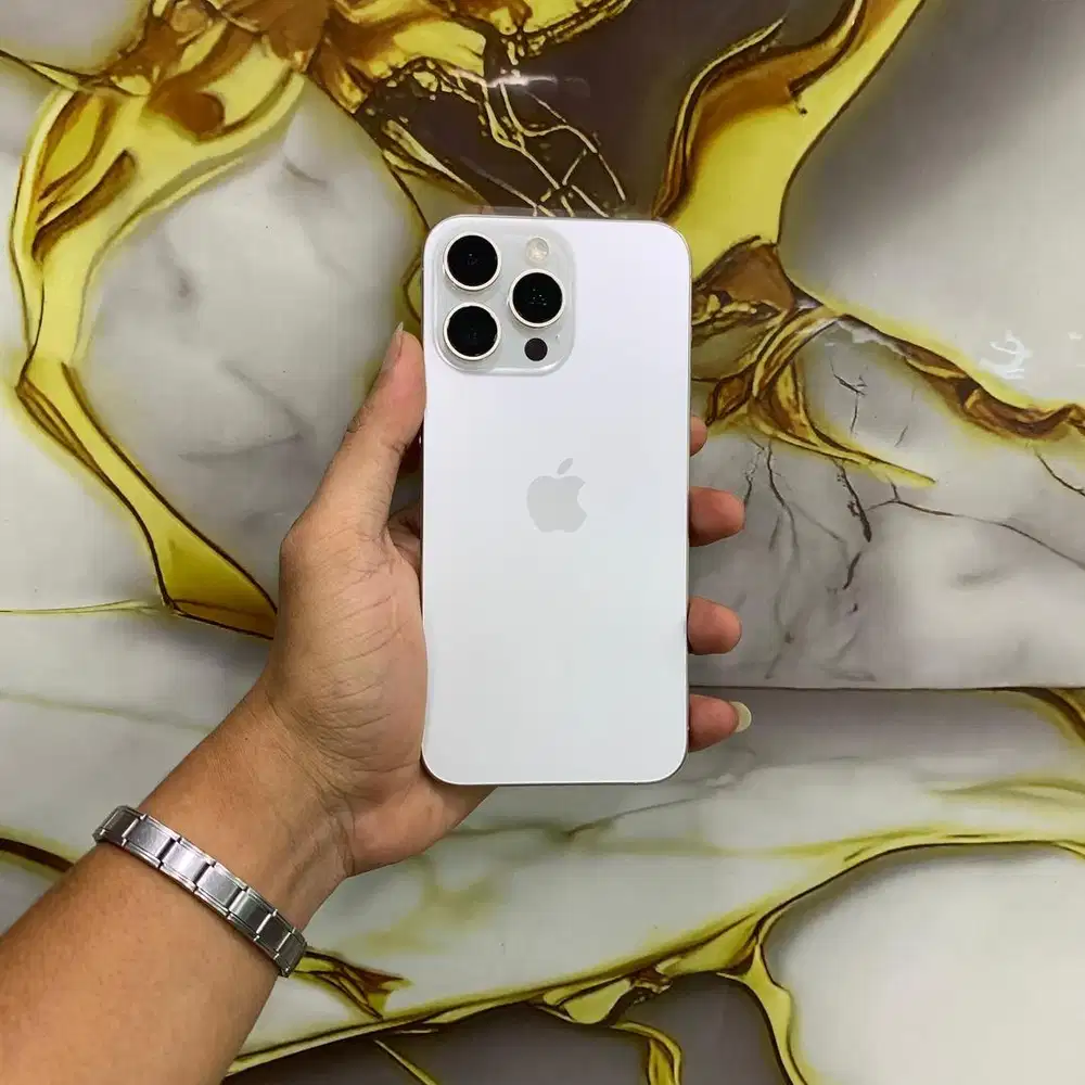 IPhone 15promax 256gb All aperator