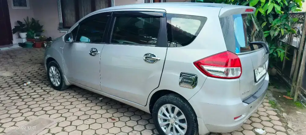 Ertiga 2014 Silver GL MT
