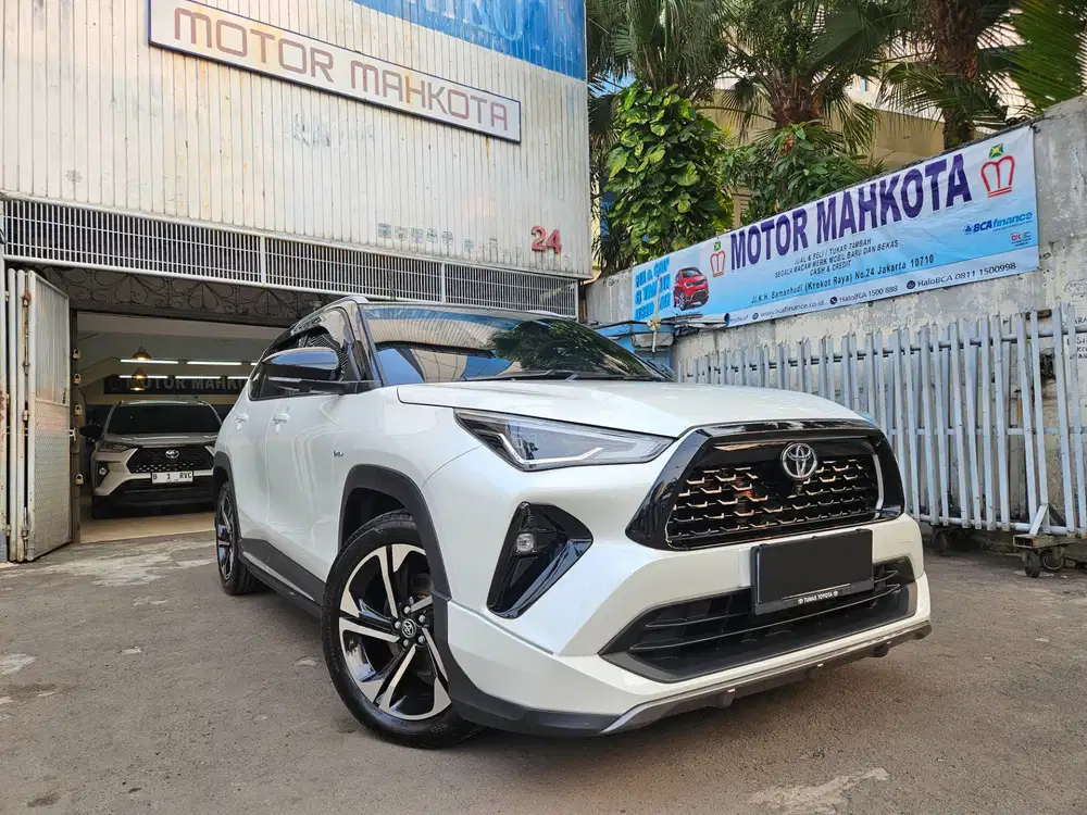 12 rb km Toyota Yaris Cross 1.5 S GR Hybrid twotone TSS 2024 nik 2023