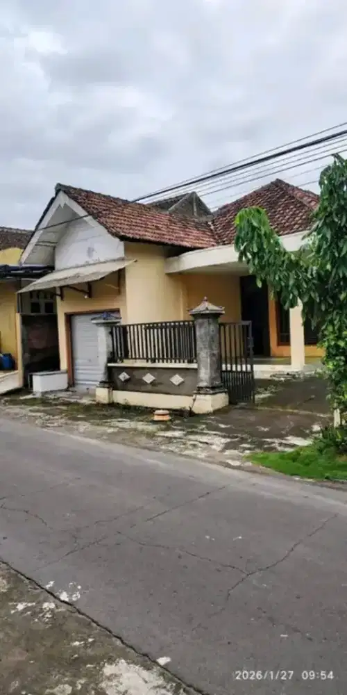 Rumah Kampung Siap Huni Lingkungan Ramai,Jalan Lebar,Brujul Jaten Kra