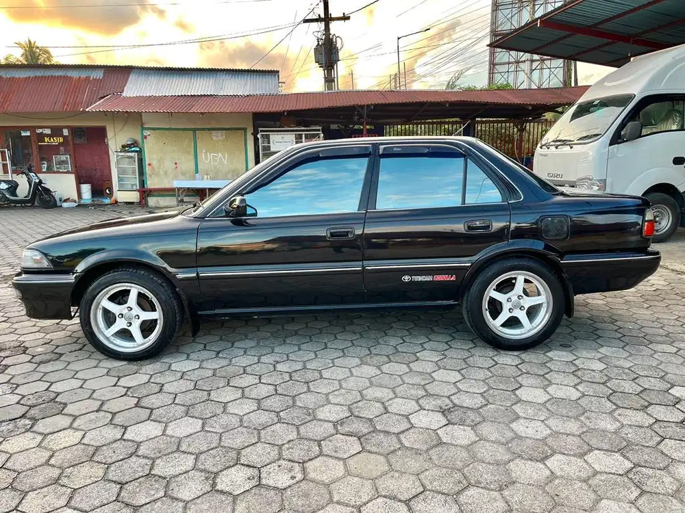 Corolla twincam 1.3 manual tahun 1990 mulus surat lengkap