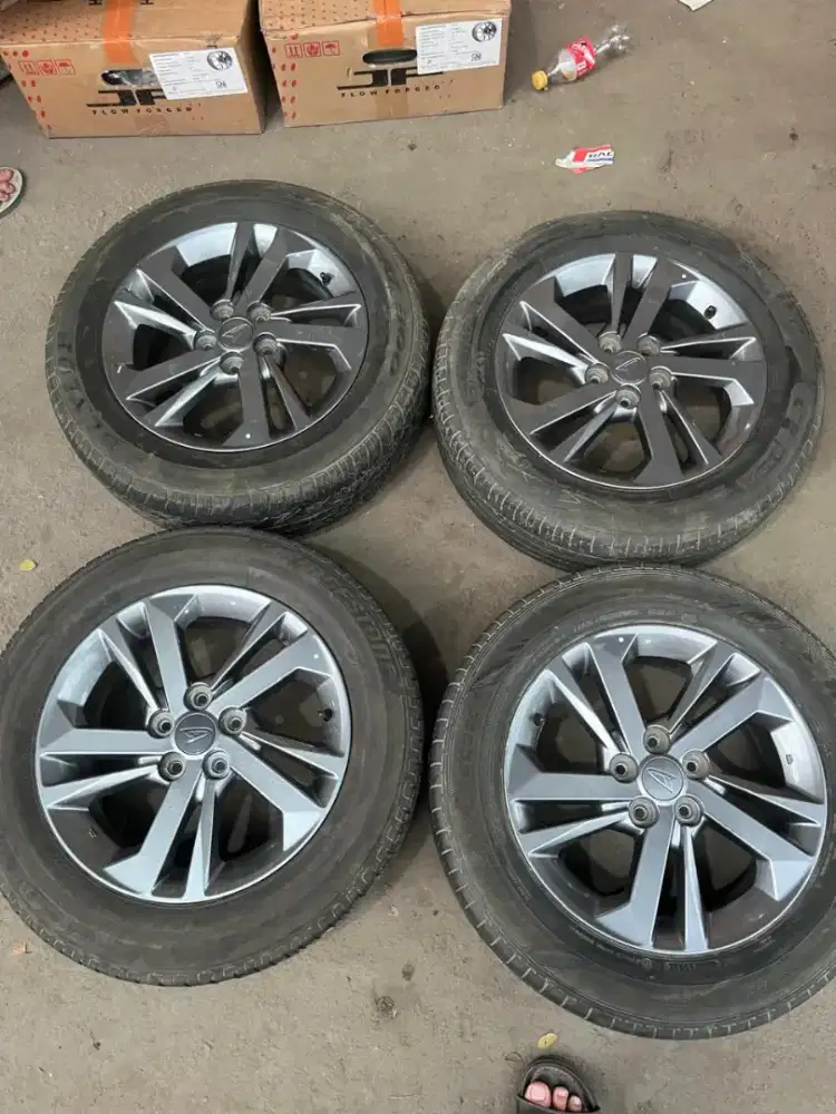 Velg original OEM new xenia ring 15 pcd 5x100 ban 185/65 R15