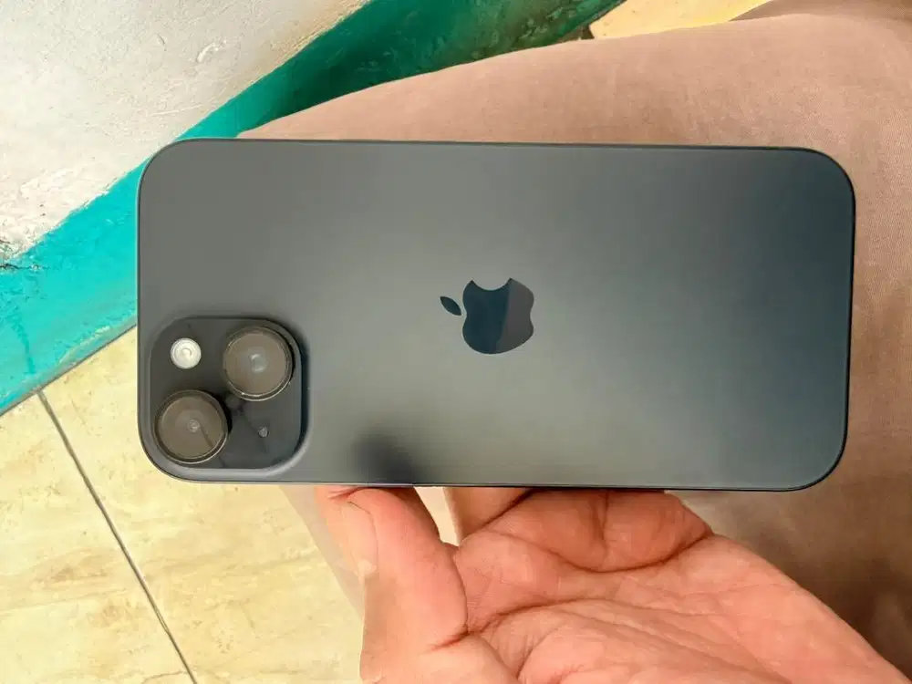 WST iphone 15 128gb Masih Garansi Resmi Ibox