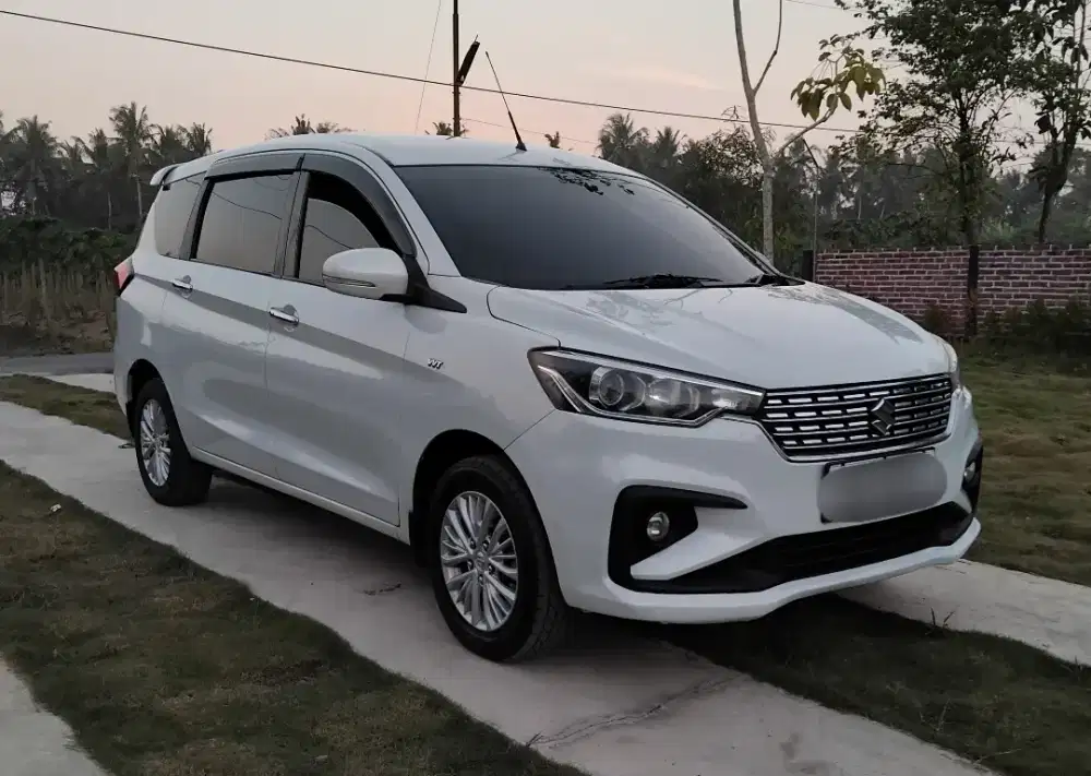 Ertiga GX Matic Istimewa