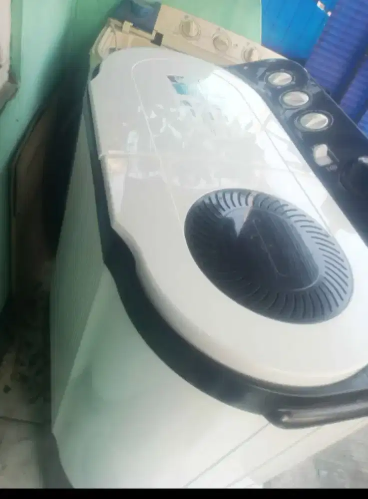 Mesin cuci Maspion