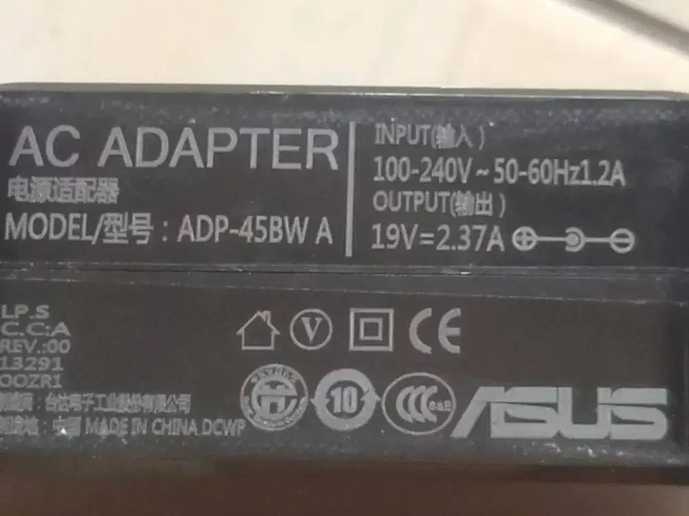 Charger laptop ASUS original 19v 2,37A(45w) model ADP-45 BWA.