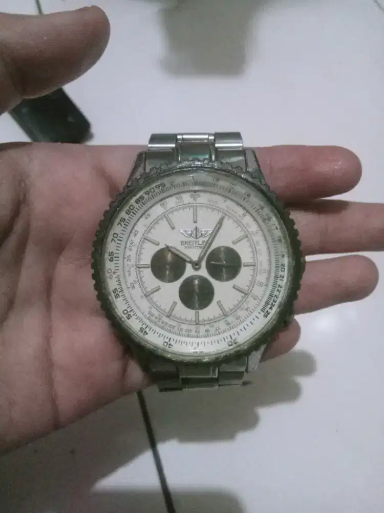 Jam tangan Breitling Navitimer