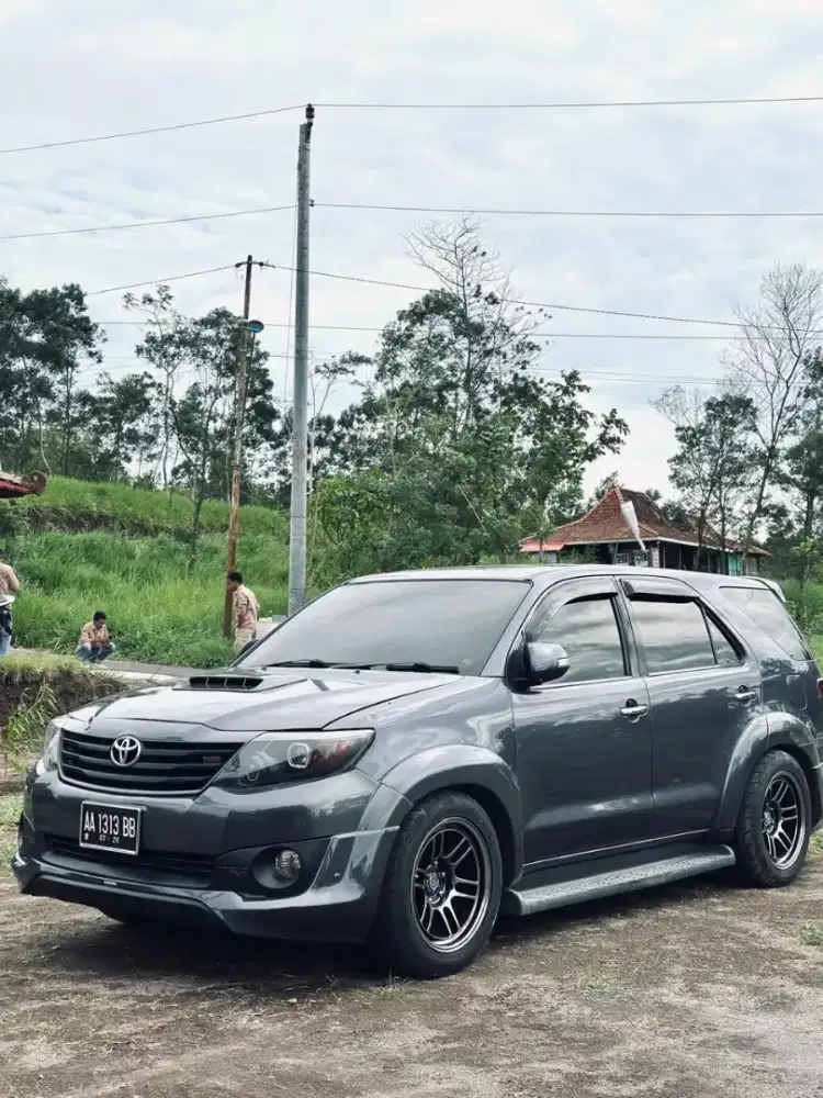 Fortuner 2012 type G Matic diesel