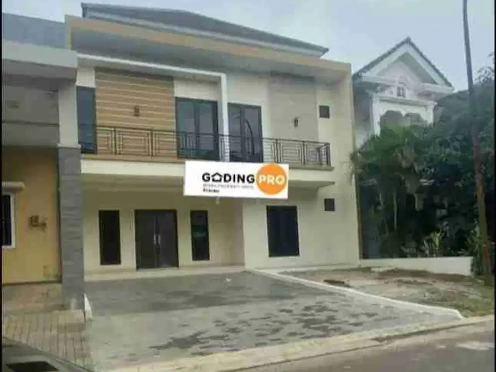 Jual rumah like new sudah full renovasi . Kota Wisata Cibubur.