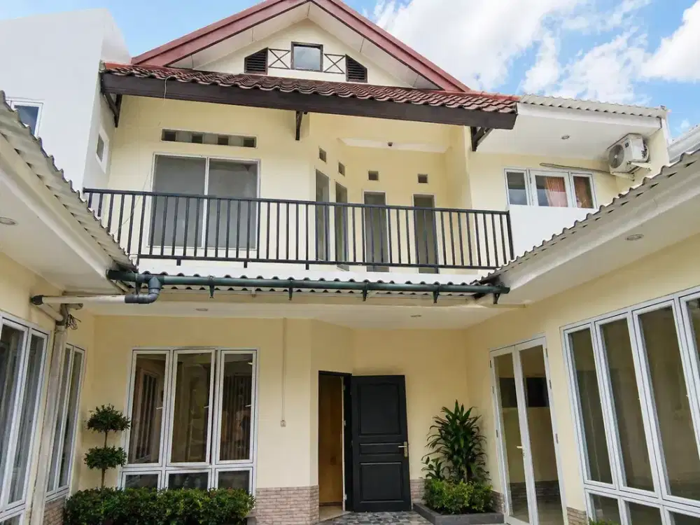 DiJual Rumah Besar 2 Lantai BSD Giri Loka 3 Kondisi Siap Huni