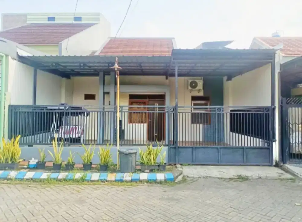 Rumah dekat Juanda, strategis, Luas, lingkungan tenang dan nyaman