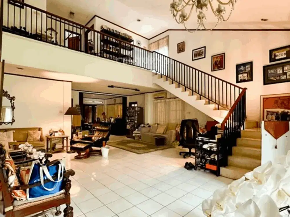 Rumah Pondok Indah Rapi Hitung Tanah Jalan Lebar