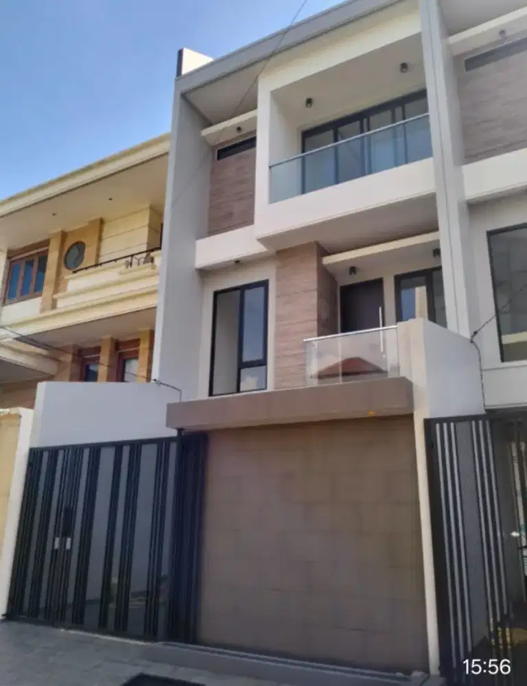 Jual Rumah Bagus Minimalis 3 Lt
Danau Asri Sunter Jakarta Utara