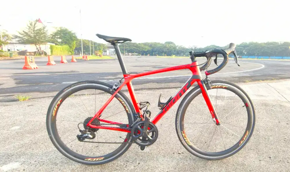 Road bike GIANT TCR