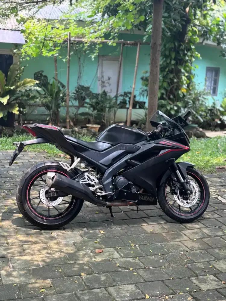 Motor yamaha R15