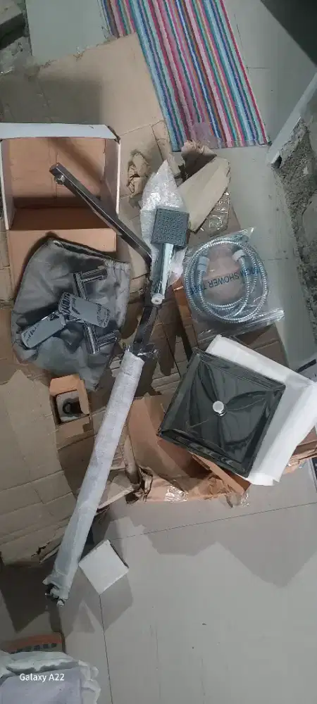 Dijual keran shower mewah harga murah. Merk SUBRON type HS-01
