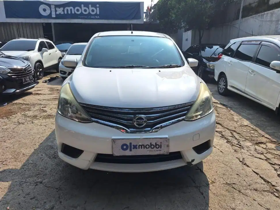 LOW DP Nissan Grand livina 1.5 SV Bensin-MT 2016 0PT