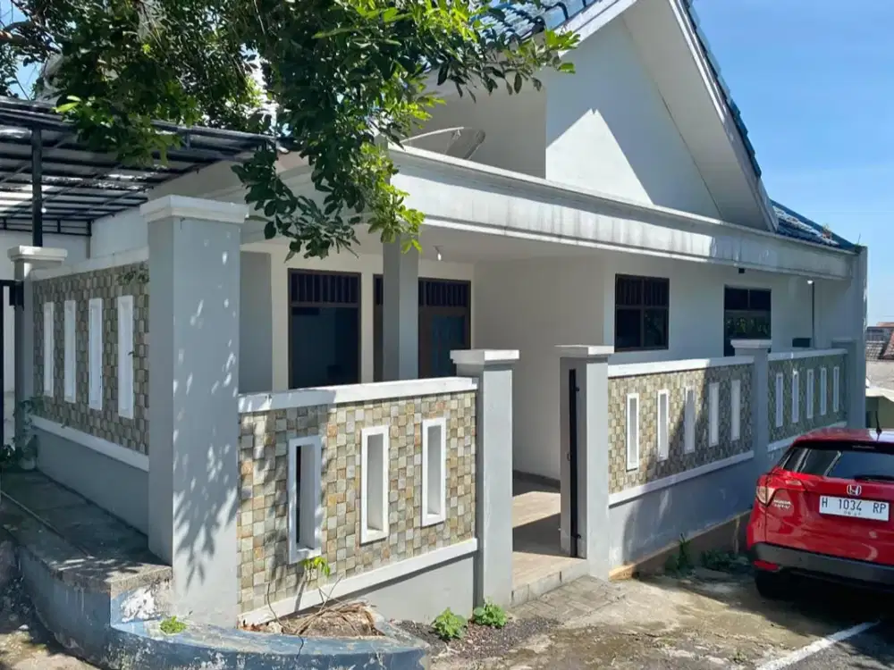 Rumah 1,5 Lt Hook di Gombel Permai, Ngesrep Banyumanik dekat Lapangan