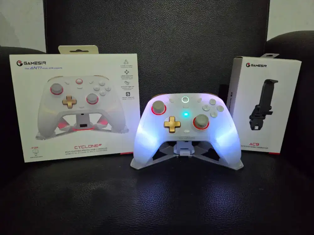 Gamesir Cyclone 2 Pro + AC9 Controller Mobile Gaming Clip