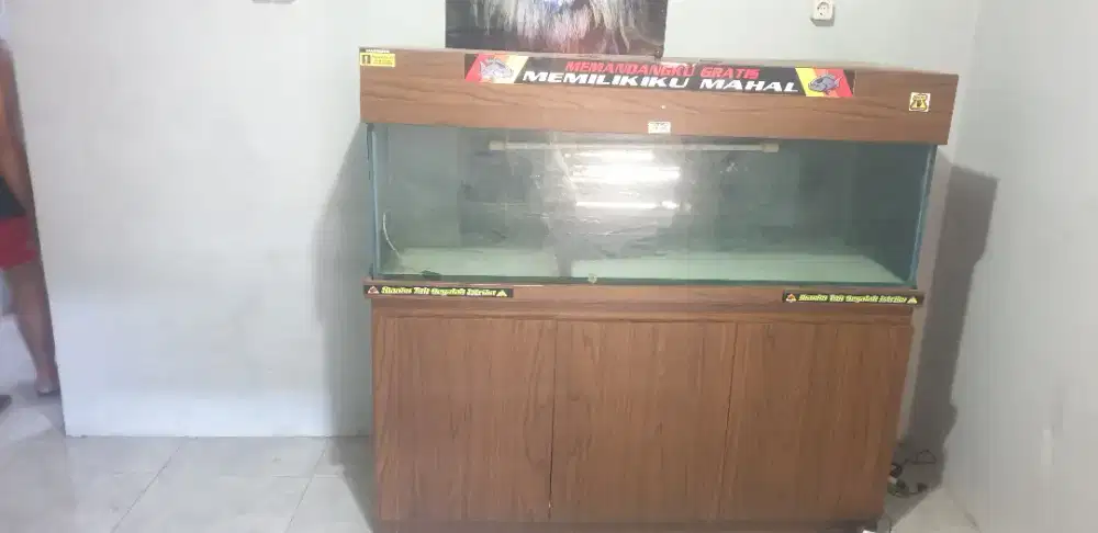 Aquarium sama meja
