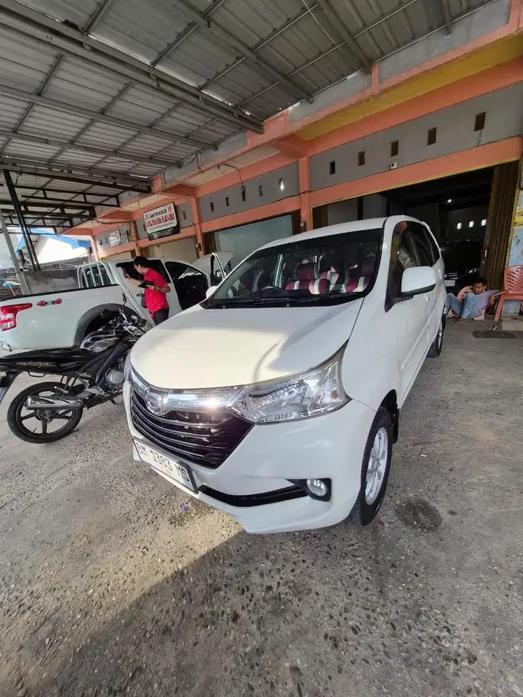 Dijual xenia r manual 2018 dp 15jt
