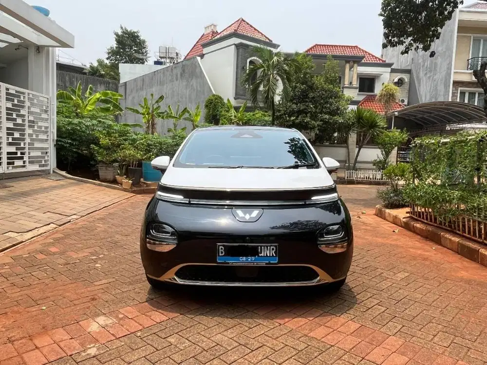 DIJUAL WULING CLOUD EV 2024 TWO TONE