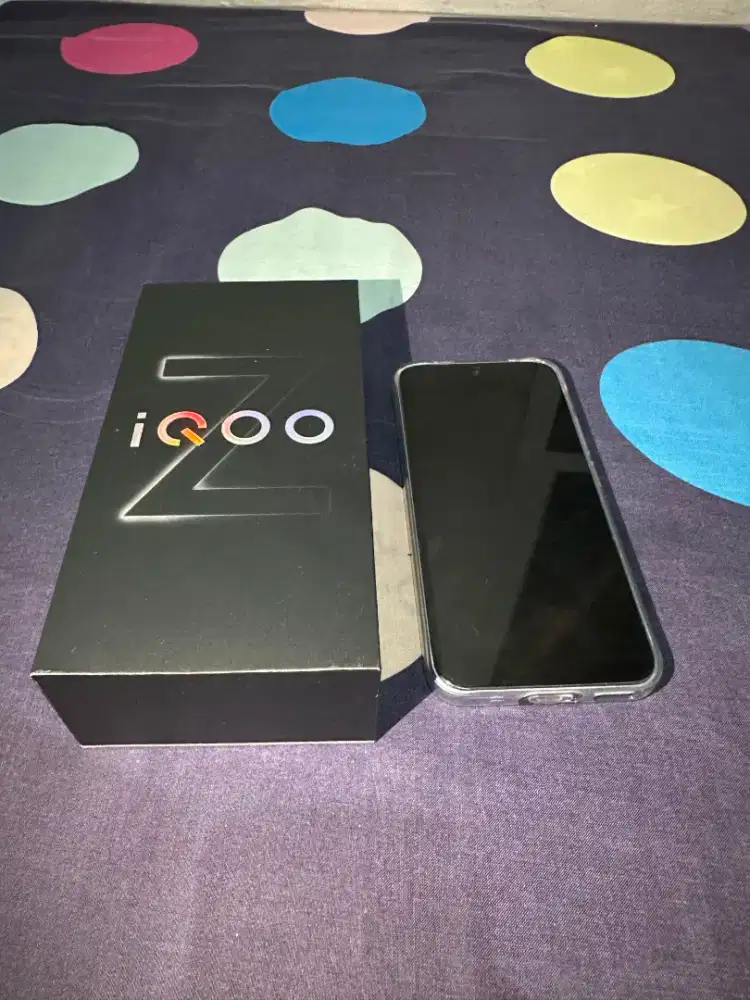IQOO Z11 90w | snapdragon 7 gen 4| ram 8+8gb | 128gb rom | like new!!