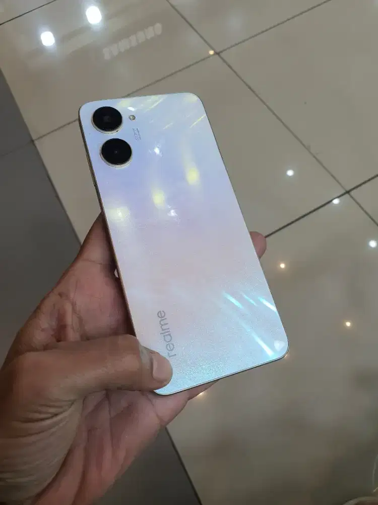 Realme 10 8/128 unit plus charger