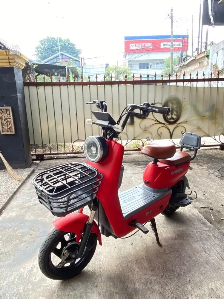 Sepeda listrik uwinfly D7