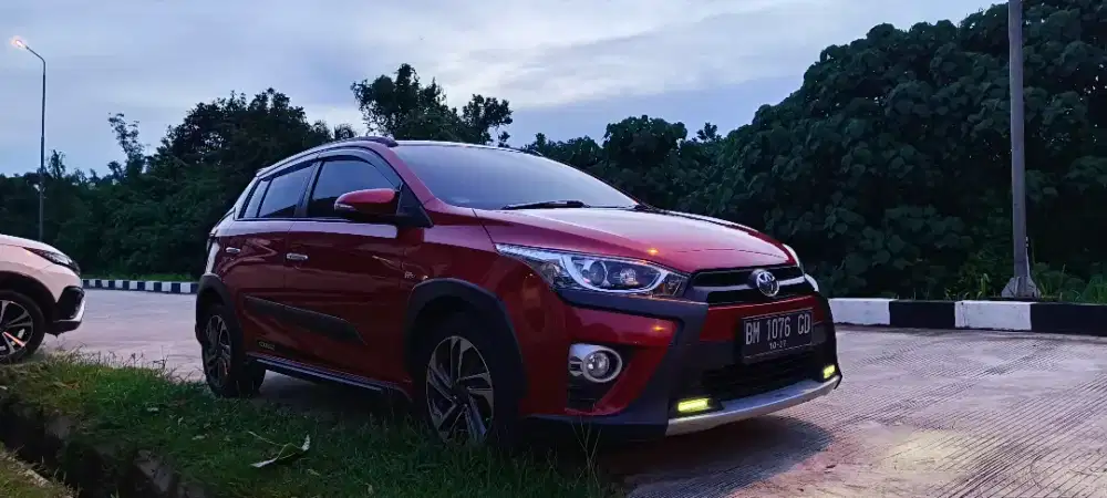 Jual cepat yaris heykers 2017 merah