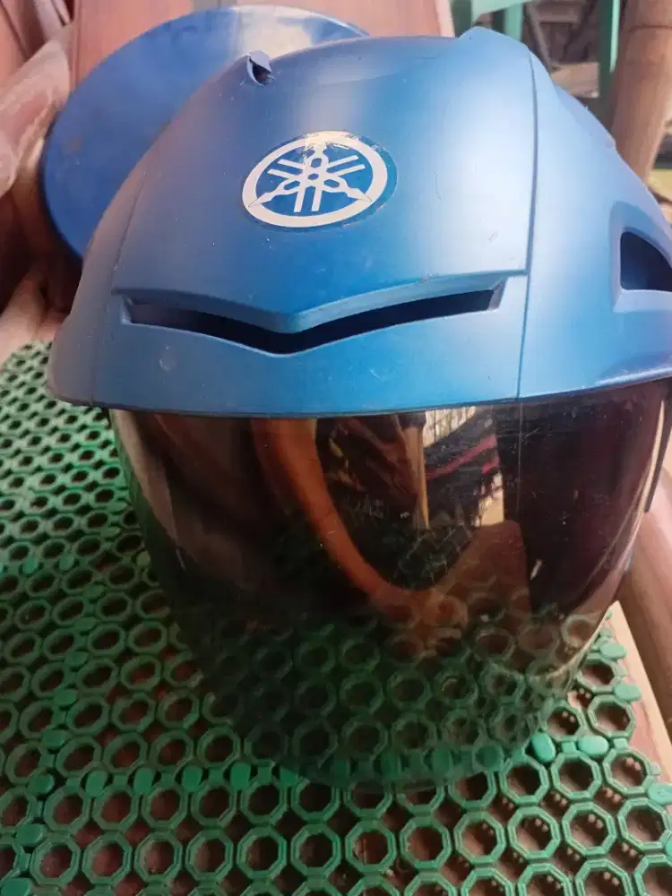 Jual Helm Yamaha Kondisi masih bagus