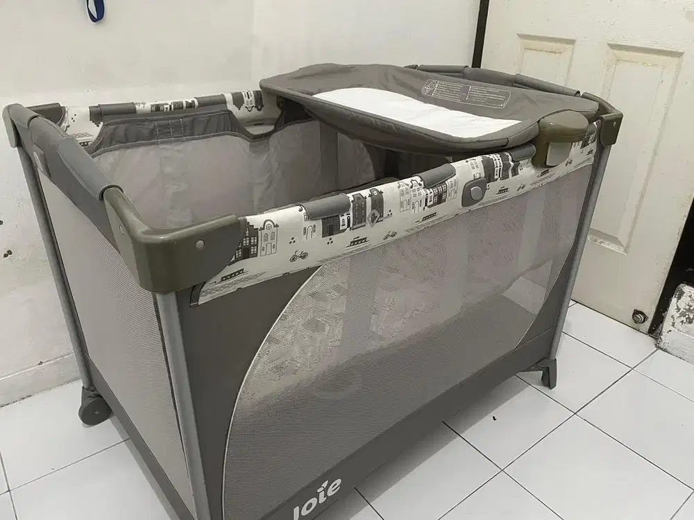Baby Box Joie / tempat tidur bayi