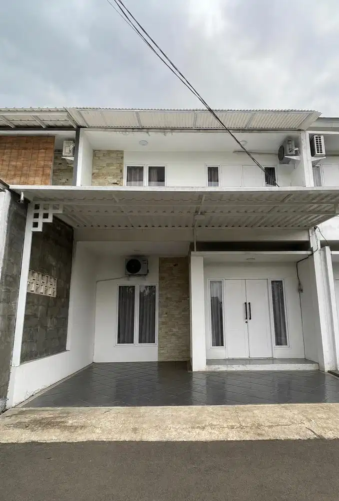 Dijual Cepat! Rumah 2 Lantai Siap Huni Dekat Cibubur