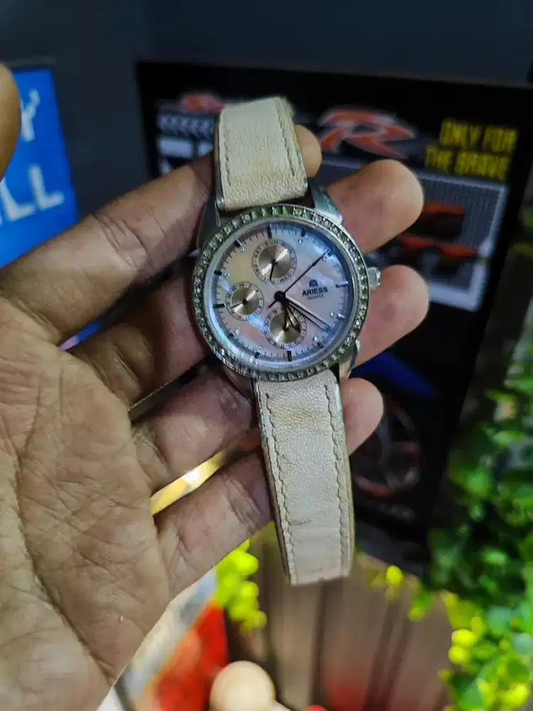 Ariess Quartz Chrono day date