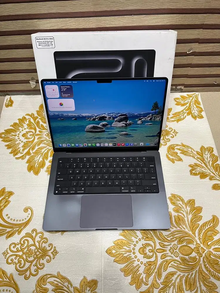 Macbook Pro 14 inch M3 Pro 18GB 1TB Second Mulus Original