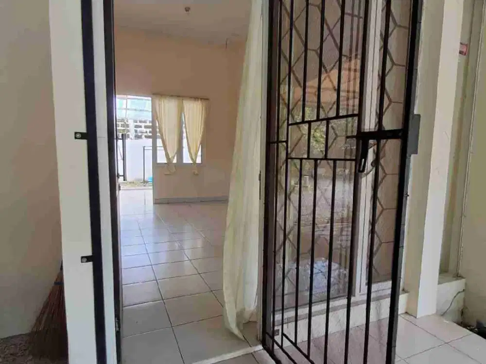 DISEWAKAN RUMAH DI ROYAL FAMILY SEMARANG